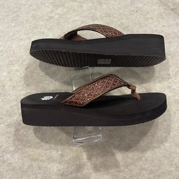 Yellow Box Norit Brown Comfort Flip Flops Women's Size 8 - Picture 3 of 7